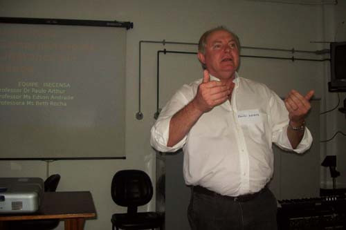 O professor doutor Paulo Arthur foi um dos palestrantes (Foto: Divulgação)