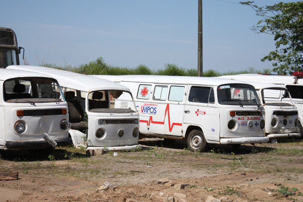 O material que vai para leilão pode ser conferido pelos interessados (Foto: Francisco Isabel)