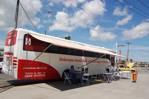O ônibus do Hemocentro vai estar este final de semana no estacionamento do HFM (Foto: Check)