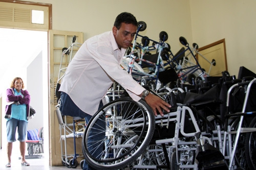 O programa oferece materiais diversos, como cadeiras de rodas e higiênicas (Foto: Divulgação)