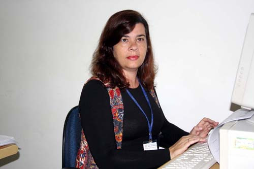 O atendimento é feito pela assistente social e coordenadora Flávia Comelli (Foto: Divulgação)