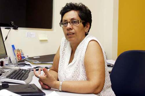 A secretária de Educação, Joilza Rangel Abreu, chama a atenção dos pais para o prazo (Foto: Roberto Joia)