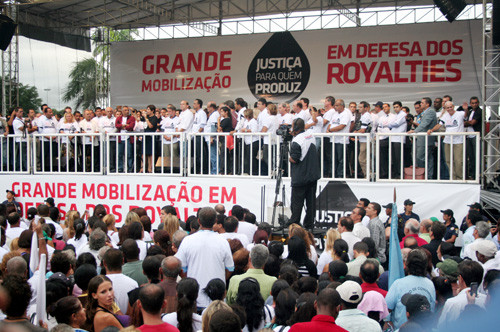 Os vereadores de Campos e região fizeram questão de se fazer presente (Foto: Antônio Leudo)