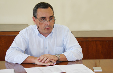 Segundo o secretário de Agricultura, Frederico Paes, a aceitação de moradores do bairro tem estimulado o órgão a estudar novos locais para a realização do projeto (Foto: Francisco Isabel)