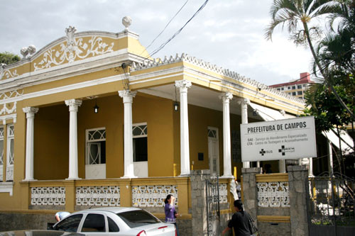 Na sede do CTA, os exames de HIV e hepatite são feitos também à noite (Foto: Antônio Leudo)