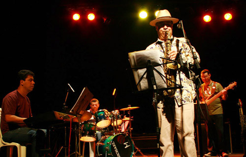 Se apresentaram este ano, grandes nomes, como o saxofonista Mauro Senise, o guitarrista João Castilho e o baixista André Neiva (Foto: Divulgação)