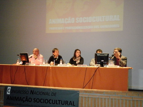 O evento teve como objetivo principal discutir o código de ética e o estatuto dos animadores culturais em exercício em Portugal (Foto: Divulgação)