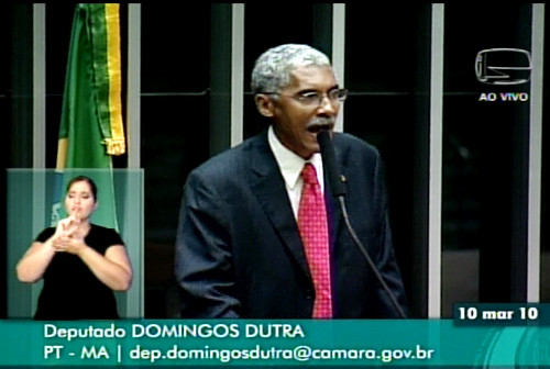 Sessão está sendo presidida pelo deputado Domingos Dutra (PT-MA) (Foto: Divulgação)