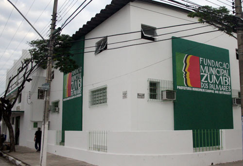 Os interessados devem comparecer à sede da fundação, localizada à Rua Aquidaban, 129, esquina com a Rua Marechal Floriano, no Centro, das 8h às 12h e das 14h às 17h (Foto: Antônio Leudo)