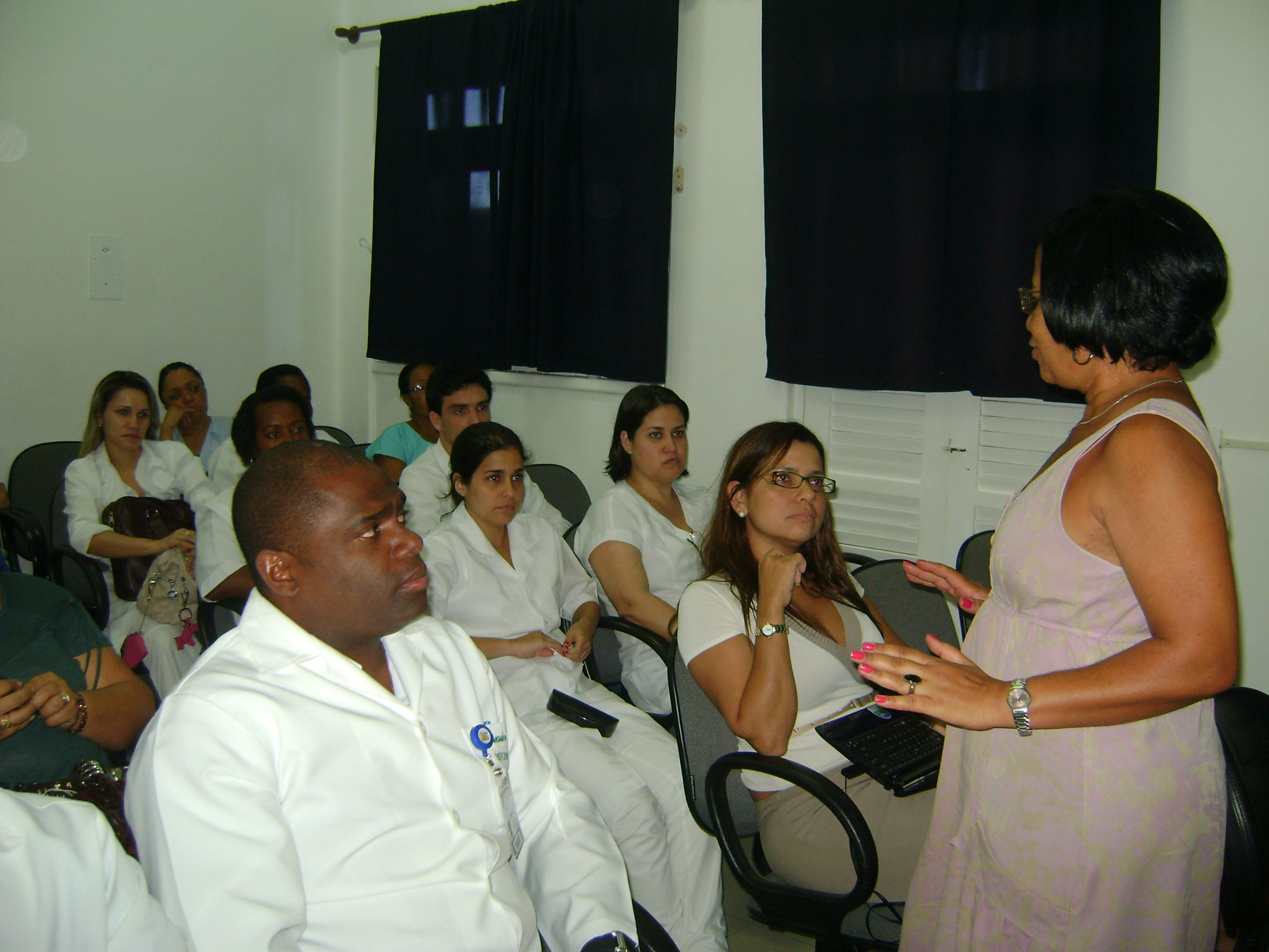 Atualidades em ética e fiscalização aplicadas à enfermagem foi o tema de estudo promovido na manhã desta terça-feira (21), no Hospital Ferreira Machado, pelas enfermeiras do Coren (Foto: Divulgação)