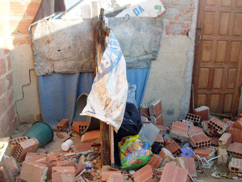 Vária casas foram atingidas pelo vendaval (Foto: Divulgação)