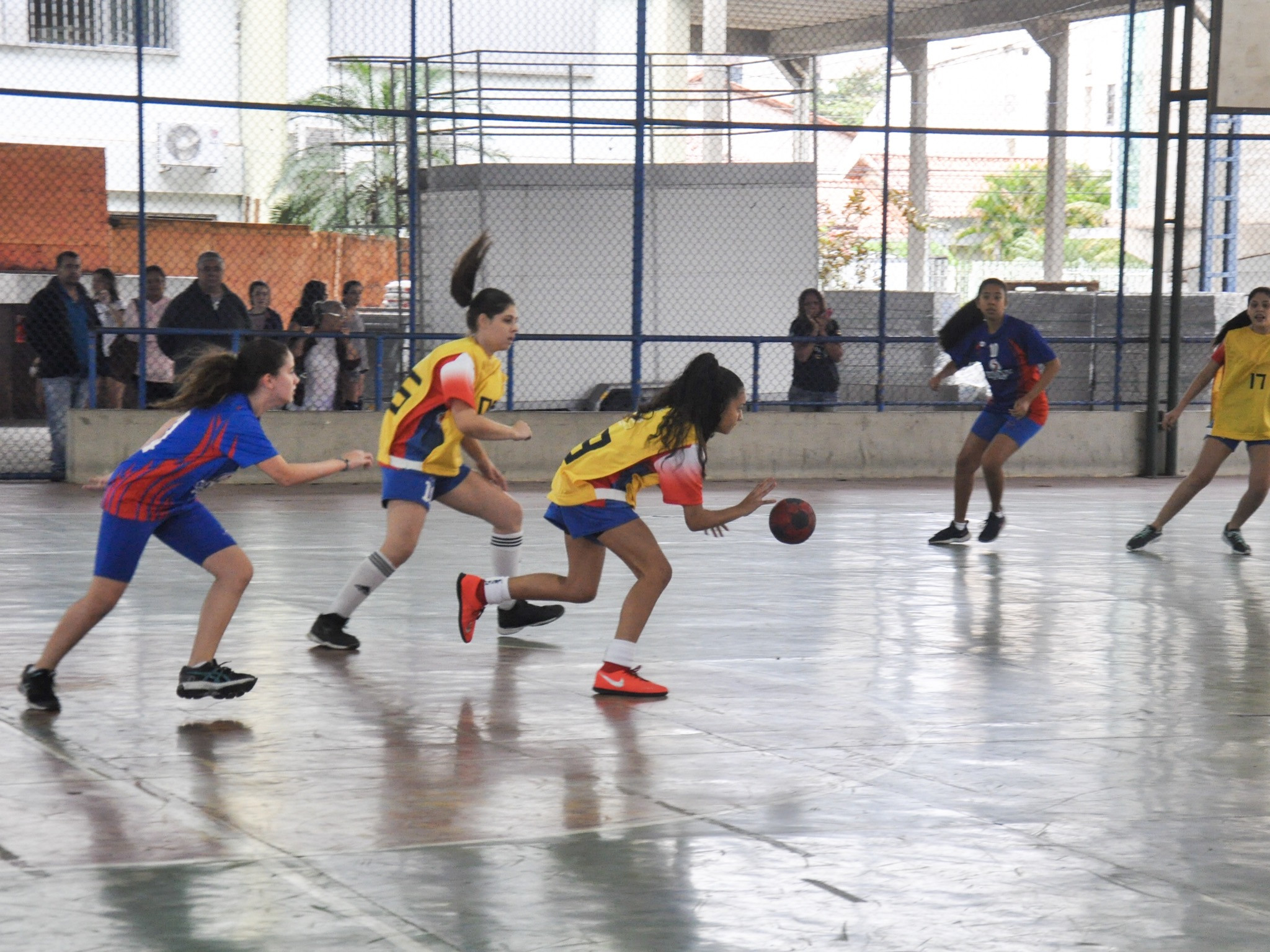 ✓ Handbol feminino conquista quarto lugar nos 32º Jogos da Juventude -  Prefeitura de Três Corações