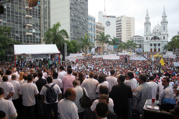 No dia 11 deste mês, um grande ato público movimentou Campos e região (Foto: Antônio Leudo)