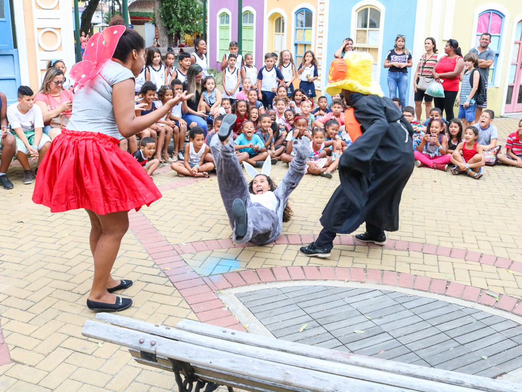 Festival de Jogos - 9 atividades para crianças