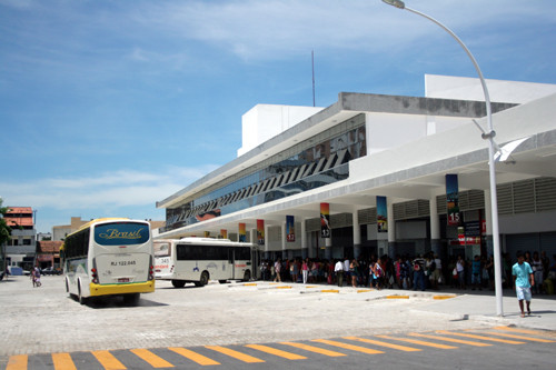 Agora ambulantes da Rodoviária Roberto Silveira são cadastrados e uniformizados (Foto: Antônio Leudo)