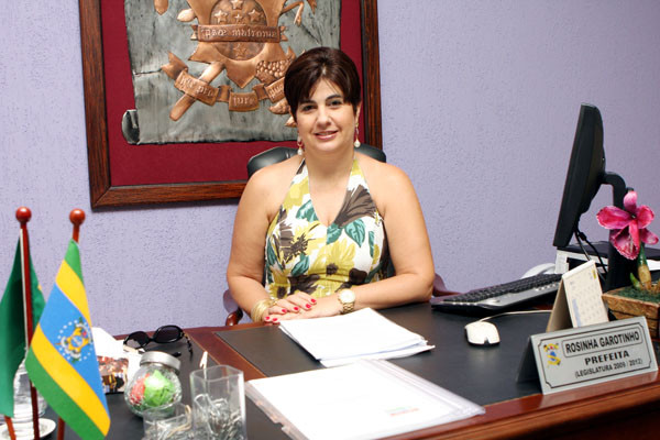 A Prefeita Rosinha Garotinho vai falar daqui a pouco, no auditório da prefeitura (Foto: Gerson Gomes)