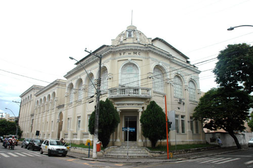 A Faculdade de Medicina vai ser a sede do evento neste sábado (Foto: Check)
