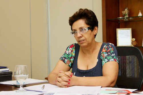 A Secretária de Educação, Joilza Rangel Abreu esclarece que não basta ao candidato só fazer a inscrição no site (Foto: Carlos Grevi)