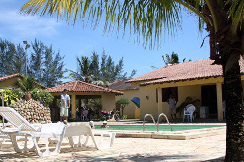 Os idosos também participam de cursos de terapia ocupacional, como pintura, corte e costura e crochê (Foto: César Ferreira)