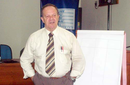 O treinamento está sendo conduzido pelo biomédico Gustavo Pacca (Foto: Divulgação)