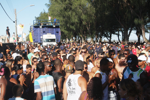 A concentração dos trios, no sábado e domingo, será às 15h30, em frente ao Clube Náutico (Foto: Divulgação)