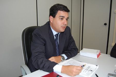 o procurador francisco de assis filho disse que o decreto é uma demonstração de responsabilidade do governo para com o cidadão (Foto: antônio leudo)