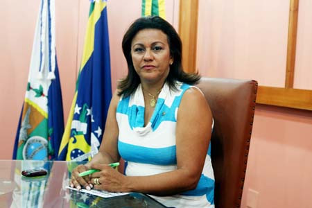 Segundo a secretária Executiva de Defesa do Consumidor, Rosangela Tavares, a variação de preços constatada pelo Procon confirma a necessidade de pesquisar antes de qualquer compra (Foto: Antônio Leudo)