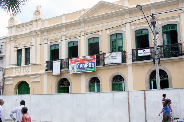 O Solar do Visconde de Araruama é um dos prédios históricos de Campos (Foto: Gerson Gomes)