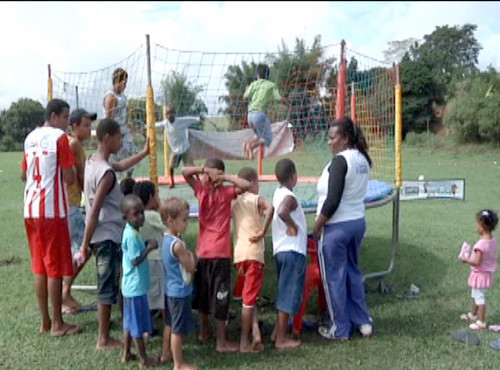 O programa Brincadeira de Criança está de volta aos bairros de Campos. (Foto: Check)