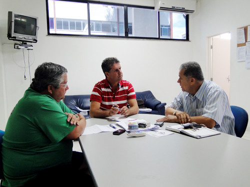 Magno Prisco recebeu representantes da Guarda Municipal e da Empresa Municipal de Transportes (Emut),  para traçar a estratégia para o Passeio Ciclístico. (Foto: Divulgação)