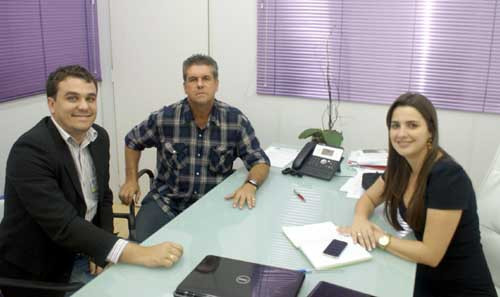 Entre os compromissos do presidente da Fundação de Esportes, Magno Prisco, ele foi recebido pela deputada estadual Clarissa Garotinho (Foto: Divulgação)