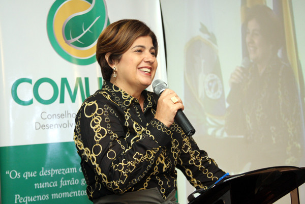 A prefeita Rosinha Garotinho preside a primeira reunião ordinária do Conselho Municipal para o Desenvolvimento Sustentával (Comudes), às 10h desta segunda-feira (25) (Foto: Gerson Gomes)