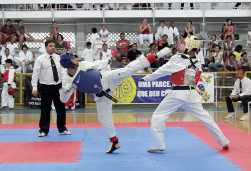 No próximo sábado (30), acontecerá em Campos a 3ª etapa do Campeonato Estadual de Tae Kwon Do, no ginásio Waldir Pereira, na sede da Fundação Municipal de Esportes (FME) (Foto: Divulgação)