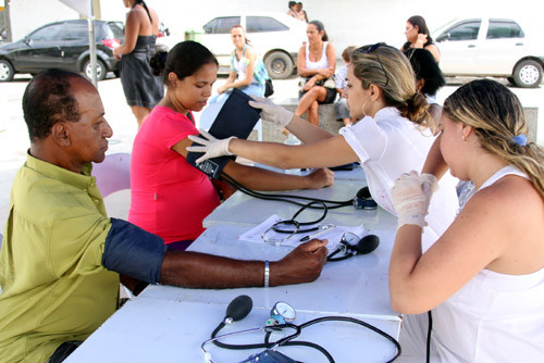 A Secretaria Municipal de Saúde implantou mais um pólo de atendimento médico especializado em cardiologia em Conselheiro Josino (Foto: Gerson Gomes)