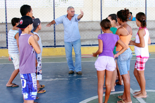 O projeto vem sendo desenvolvido em várias unidades de ensino com atividades lúdicas, esportivas e religiosas (Foto: Check)