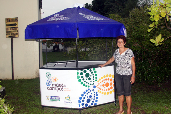 Os 19 anos da Feira Mãos de Campos serão comemorados em grande estilo, na próxima terça-feira (7), na Praça São Salvador, a partir das 13h, com um bolo de 19 metros e a entrega de novas barracas aos artesãos (Foto: Rogério Azevedo)