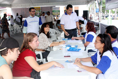 Mais de 800 pessoas foram atendidas nos dois dias de funcionamento do Espaço do Empreendedor, na Praça São Salvador (Foto: Gerson Gomes)