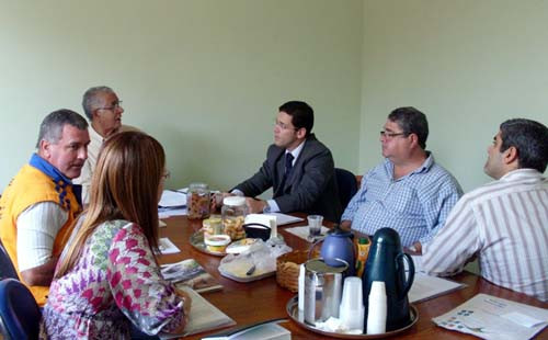 Em reunião presidida pelo Secretário Municipal de Cultura, professor Orávio de Campos Soares, os conselheiros do Conselho do Patrimônio Cultural e Arquitetônico Municipal (Coppam) debateram e aprovaram mecanismos da lei que dispõe sobre a criaçã (Foto: Divulgação)