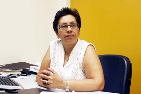 A secretária de Educação, Joilza Rangel Abreu, chama a atenção dos jovens para a prorrogação das inscrições (Foto: Roberto Joia)