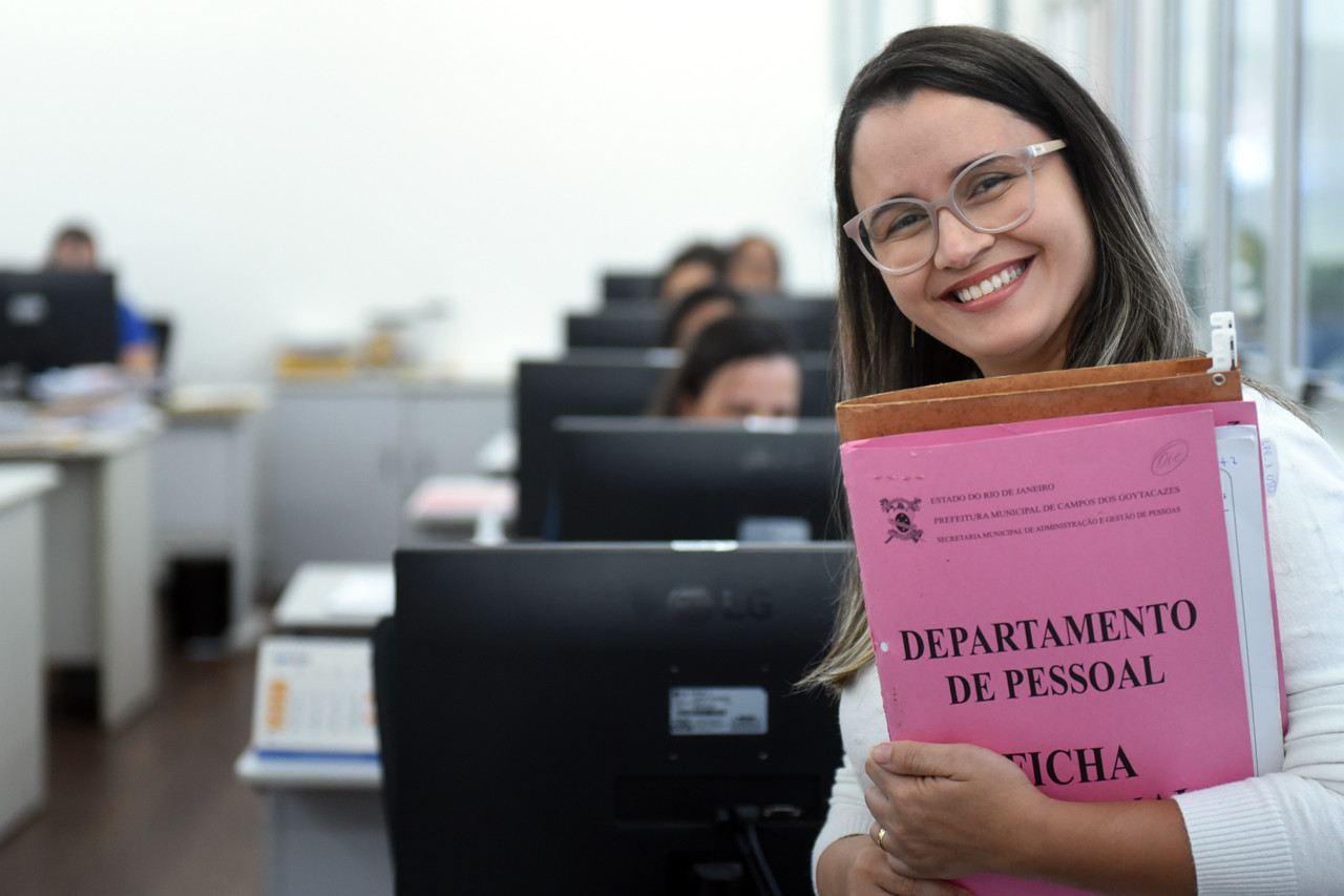 Prefeitura paga salário de março nesta sexta-feira, 25