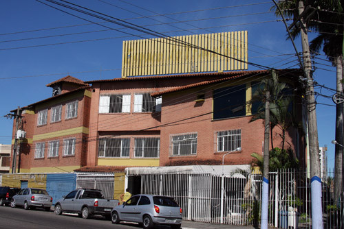 Os interessados devem comparecer ao Balcão, na Avenida 28 de Março, 533, esquina com Beira Valão (antiga fábrica da Big 13) (Foto: Check)