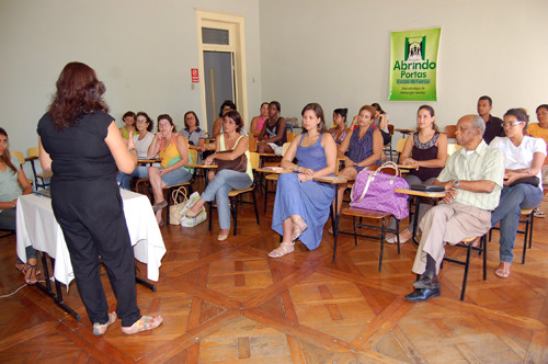 O Comdim oferece diversas palestras para as mulheres do município e região (Foto: Check)