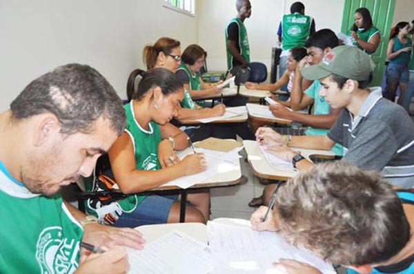 A emissão de carteira de identidade é um dos serviços mais procurados (Foto: Divulgação)