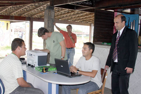 O Posto do Programa funcionará até o dia sete de maio em um quiosque da Avenida Francisco Lamego, no Jardim Carioca, em frente ao Sesi (Foto: Check)