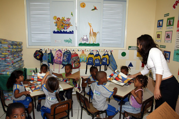 A Prefeitura de Campos está tornando real o sonho da valorização profissional dos professores e pedagogos (Foto: Roberto Jóia)