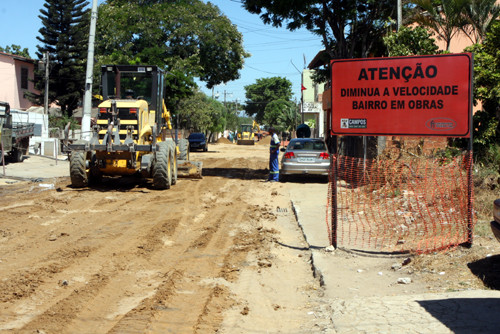 As obras em Donana contemplam todas as ruas locais (Foto: Gerson Gomes)