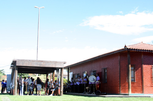 Cerca de 130 alunos visitarão o Centro de Educação Ambiental, que funciona em Guarus (Foto: César Ferreira)