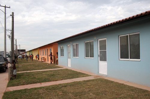 Diversas famílias foram beneficiadas com nova moradia no Morar Feliz do Novo Jóquei (Foto: Antônio Leudo)