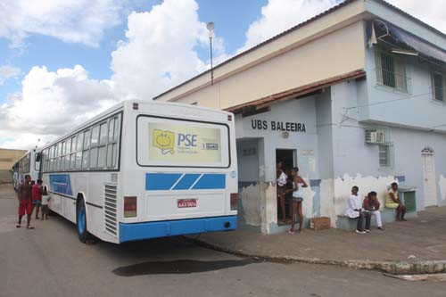 Três unidades móveis visitam as escolas do município junto ao programa e comunidades (Foto: Rogério Azevedo)