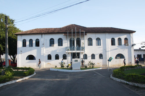 Os candidatos classificados deverão comparecer no próximo dia 19 de outubro, a partir das 10h, à sede da fundação, situada à Avenida Rui Barbosa, 553, no Bairro da Lapa, para efetuar a matrícula (Foto: Roberto Joia)